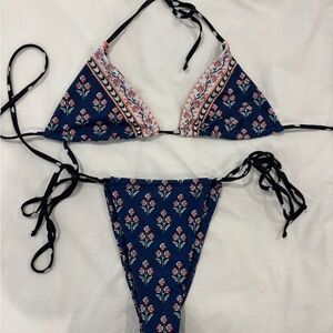 SHEIN Navy Floral Print Bikini Top